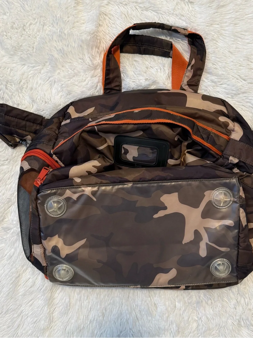 lug quilted camo